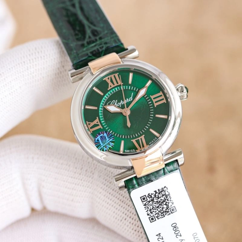 Snug CARTIER Watches 178803