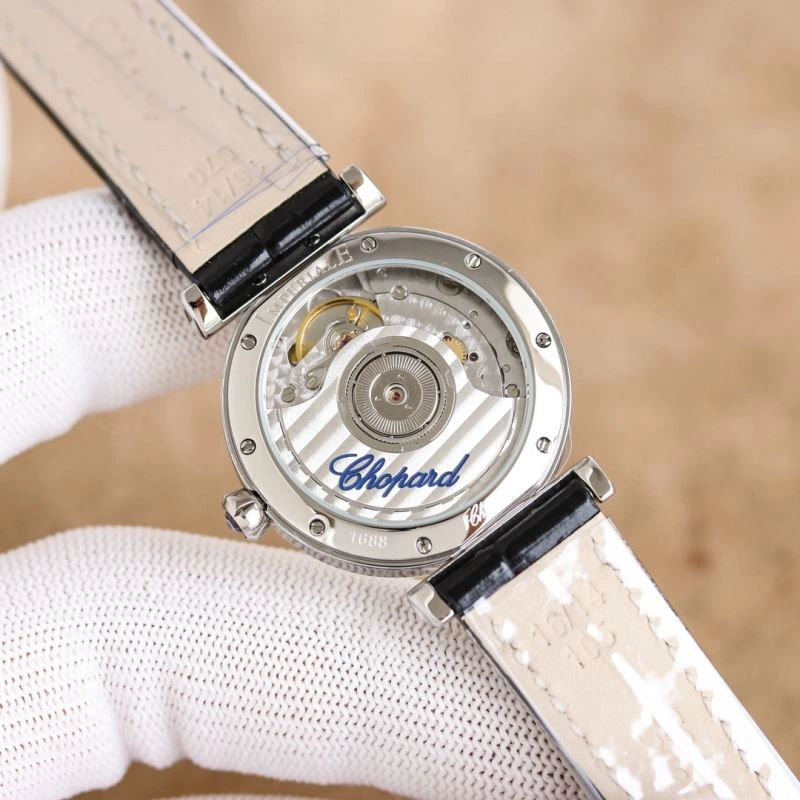Snug CARTIER Watches 178803