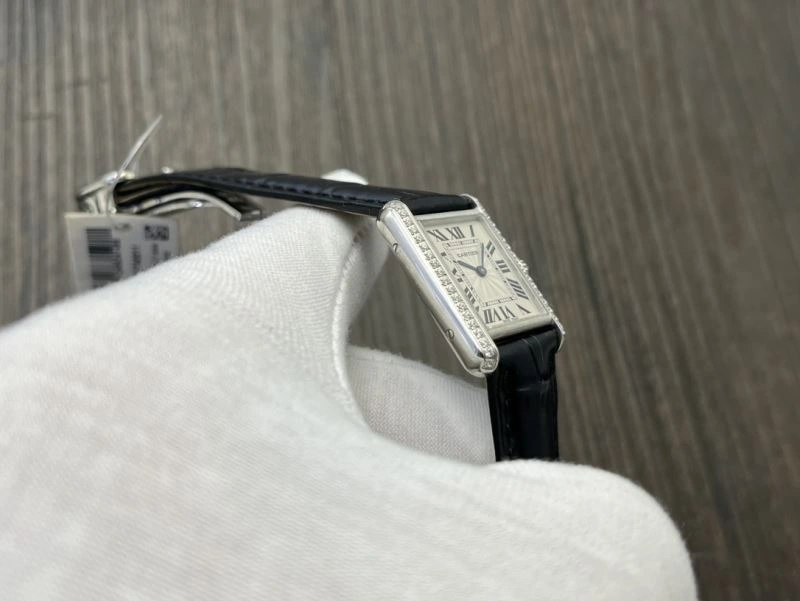 Bright CARTIER Watches 178770