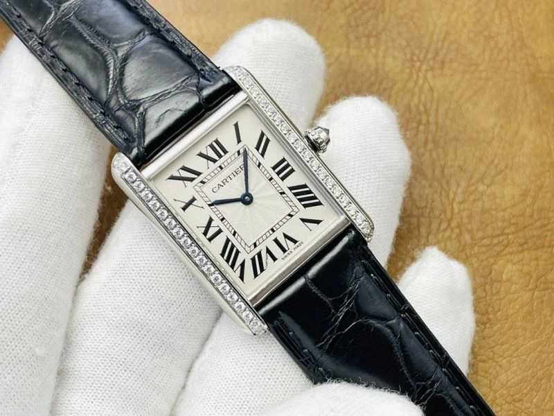 WellDesigned CARTIER Watches 178686
