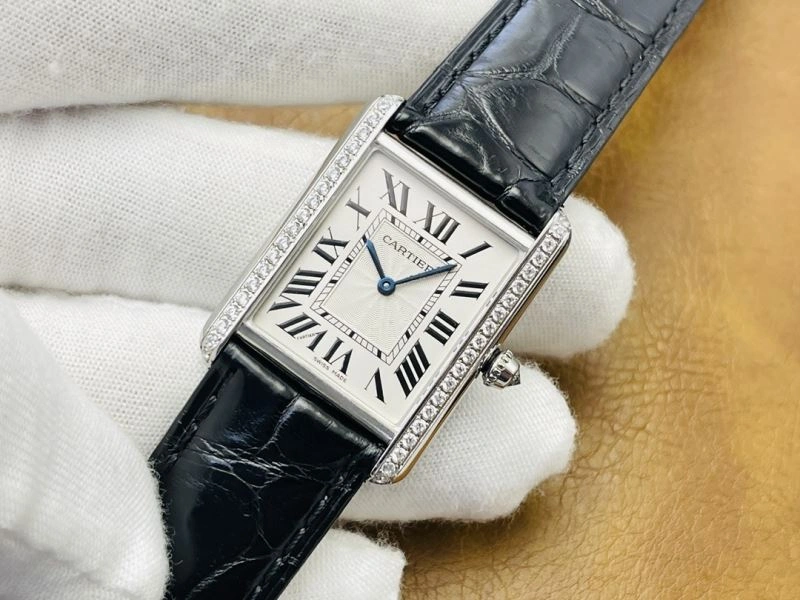 WellDesigned CARTIER Watches 178686