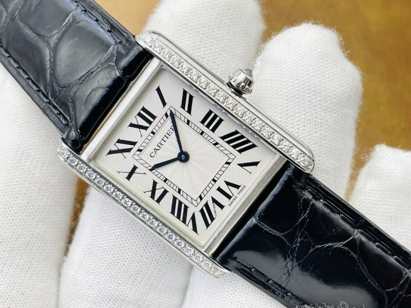 WellDesigned CARTIER Watches 178686