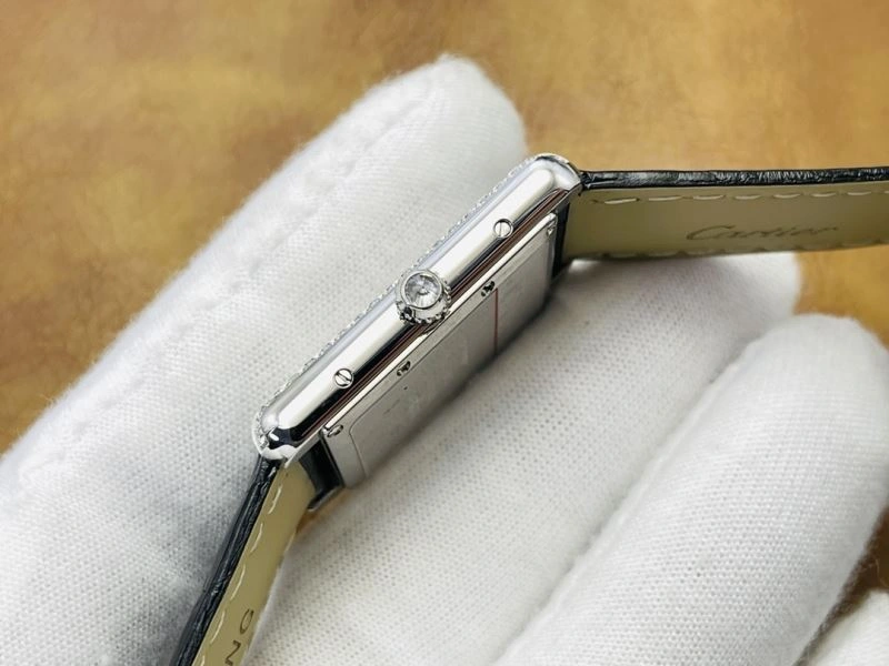 WellDesigned CARTIER Watches 178686