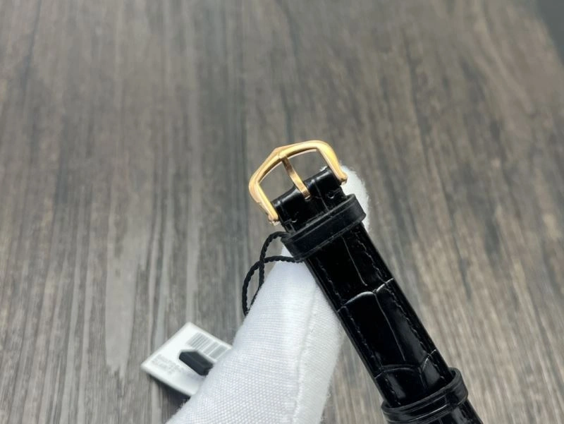 Breathable CARTIER Watches 178680