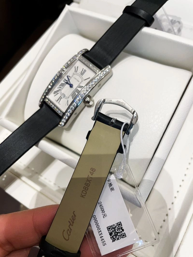 Casual CARTIER Watches 178565