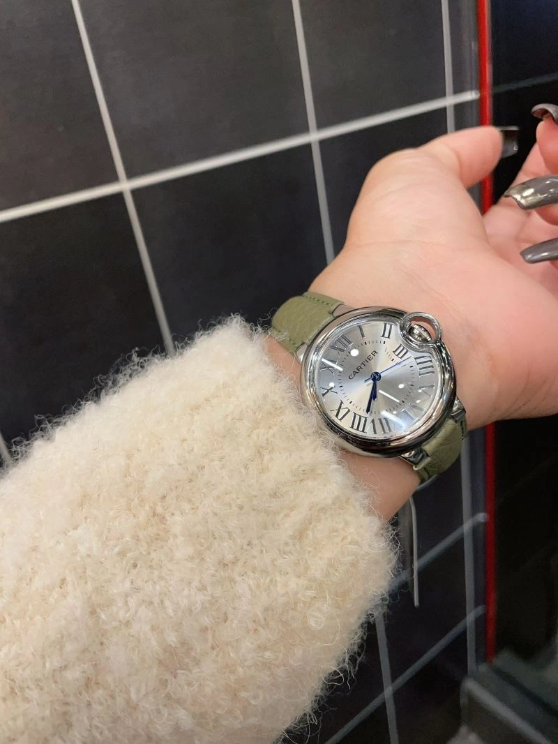 UrbanChic CARTIER Watches 178541