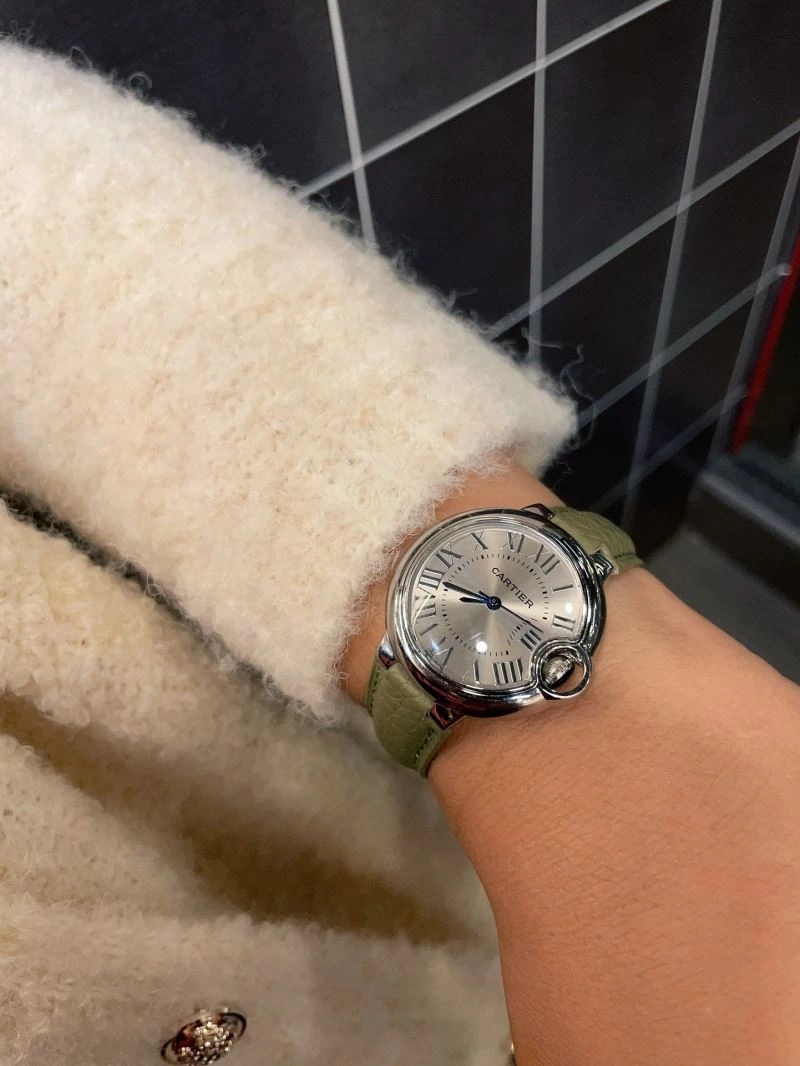 UrbanChic CARTIER Watches 178541