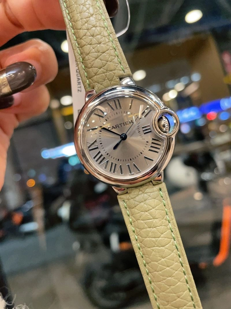 UrbanChic CARTIER Watches 178541