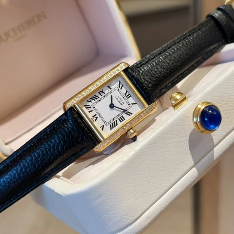 Packable CARTIER Watches 178539