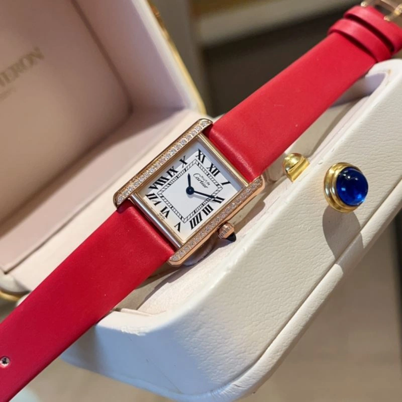Packable CARTIER Watches 178539