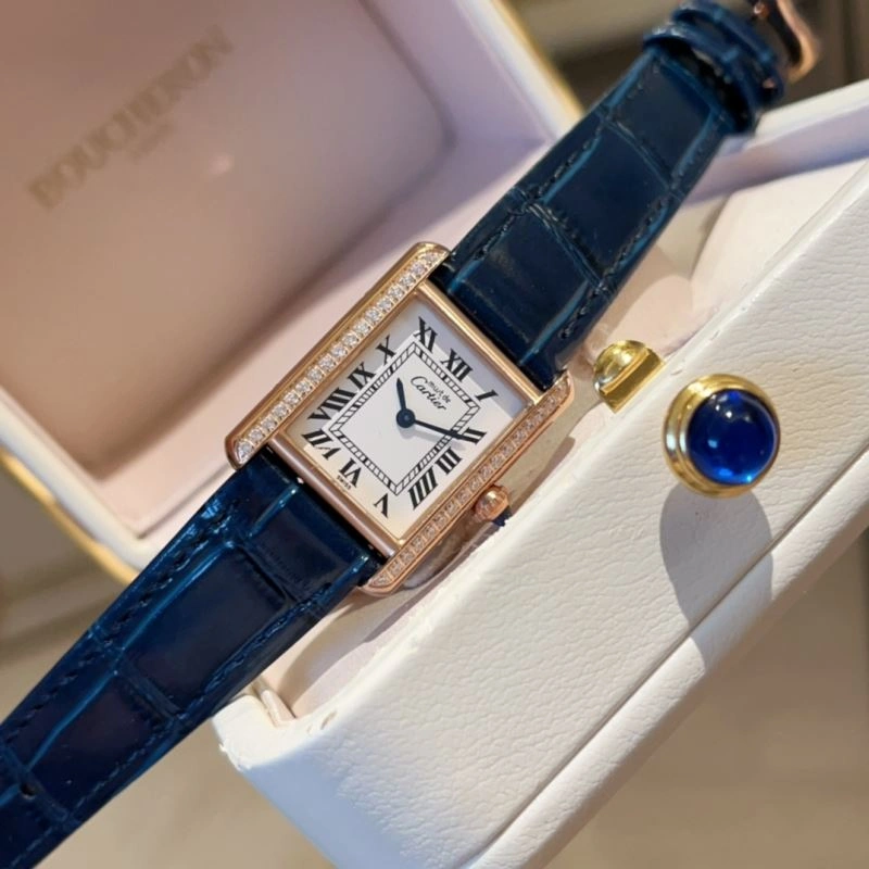 Packable CARTIER Watches 178539