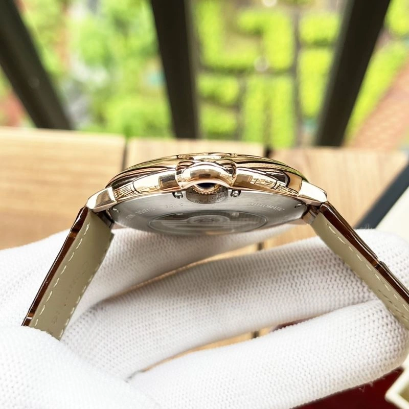 OnTrend CARTIER Watches 178512