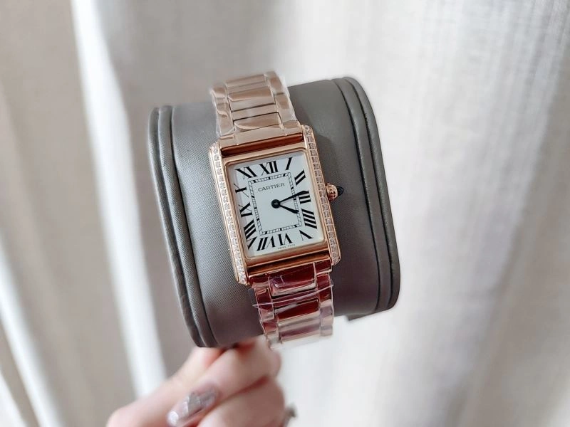 RelaxedFit CARTIER Watches 178506
