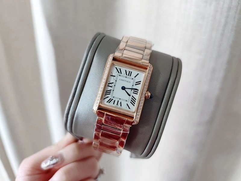 RelaxedFit CARTIER Watches 178506
