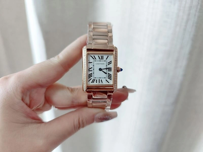 RelaxedFit CARTIER Watches 178506