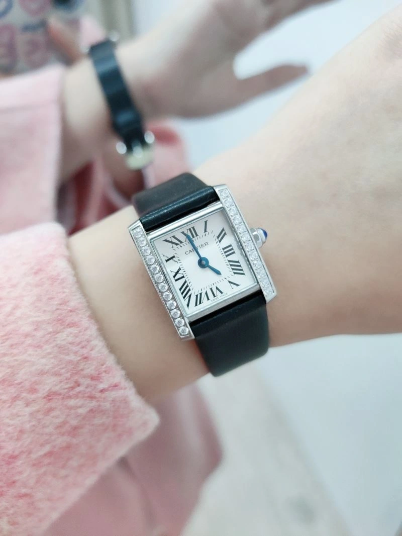 Trendy CARTIER Watches 179446