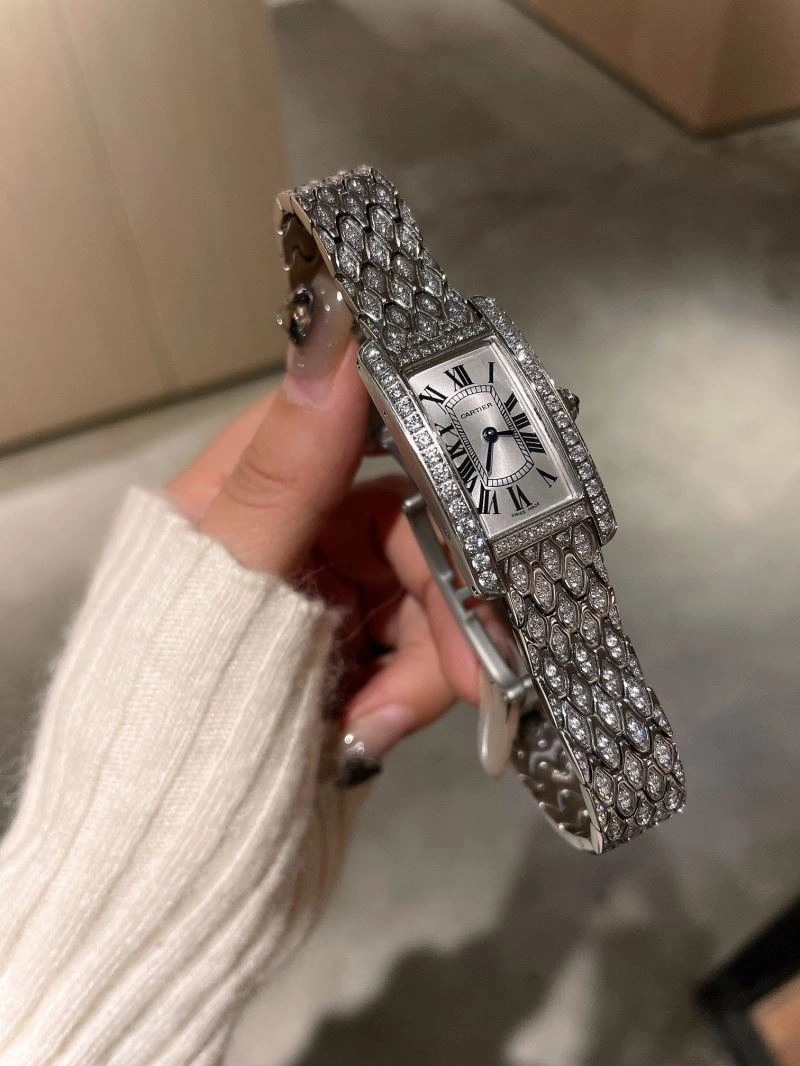 Elegant CARTIER Watches 179433