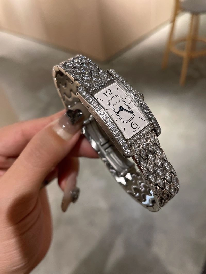 ModernLook CARTIER Watches 179413
