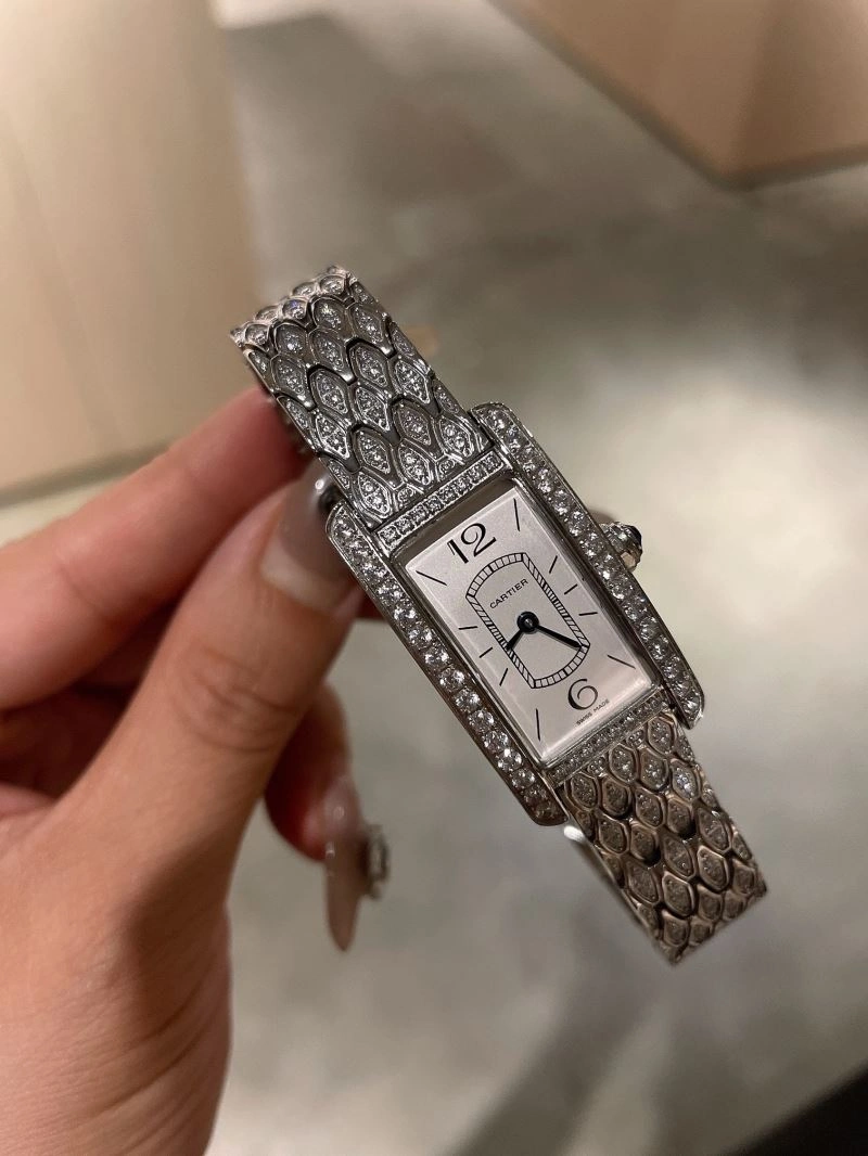 ModernLook CARTIER Watches 179413