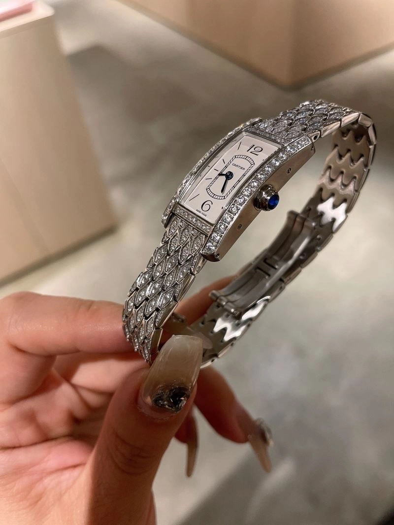 ModernLook CARTIER Watches 179413
