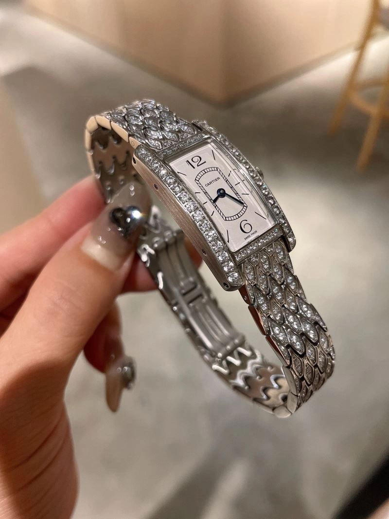 ModernLook CARTIER Watches 179413
