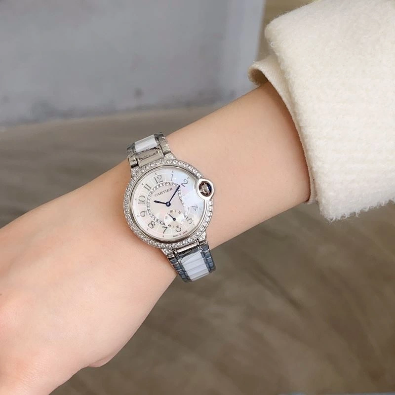 Vibrant CARTIER Watches 179372