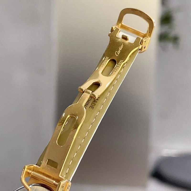 CARTIER Watches Trendy 179386