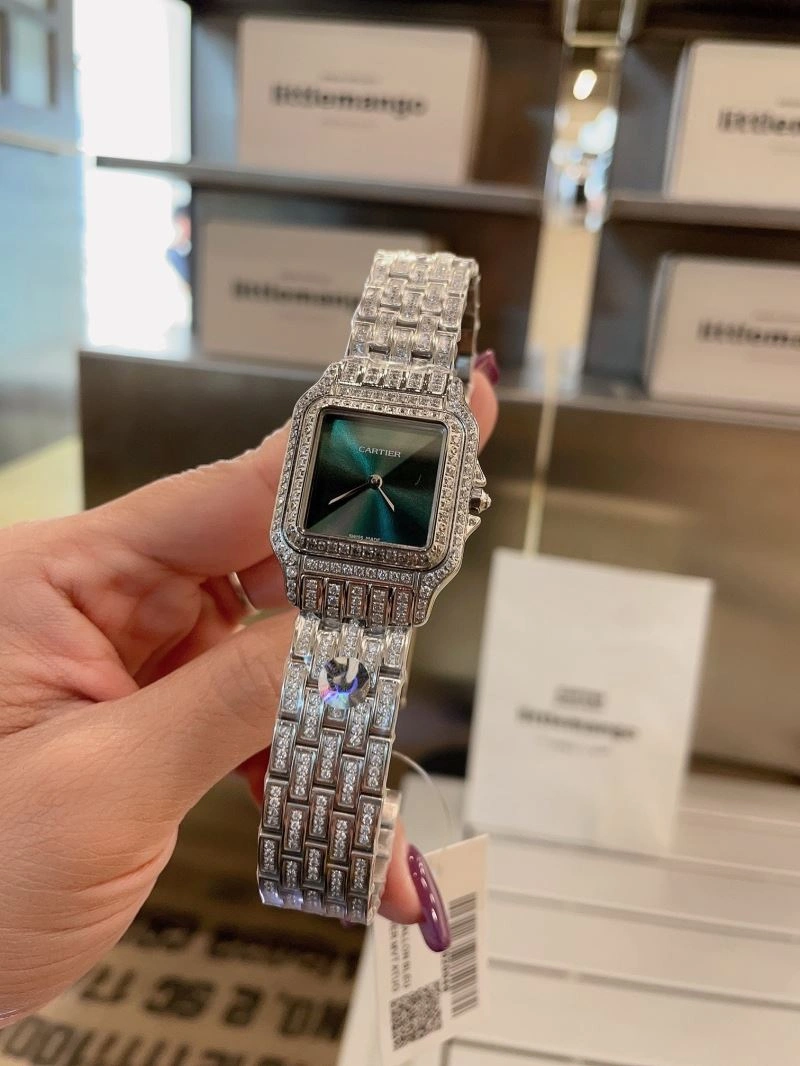 DailyWear CARTIER Watches 179376