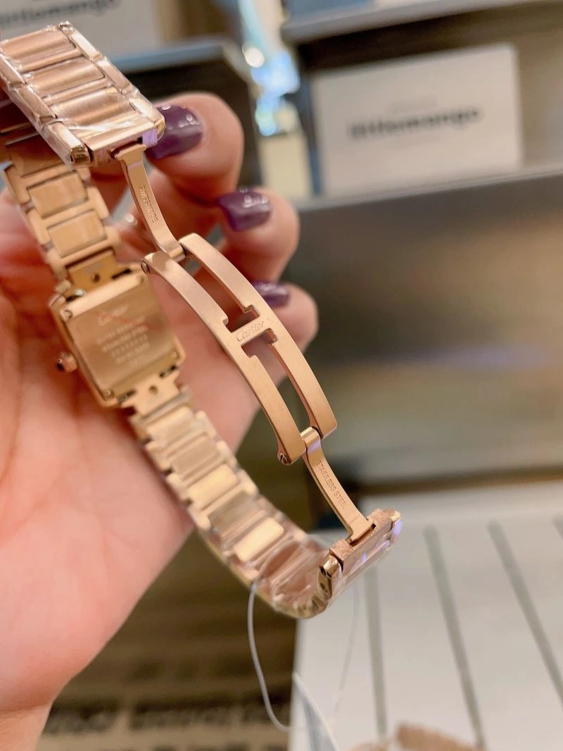 Chic CARTIER Watches 179368