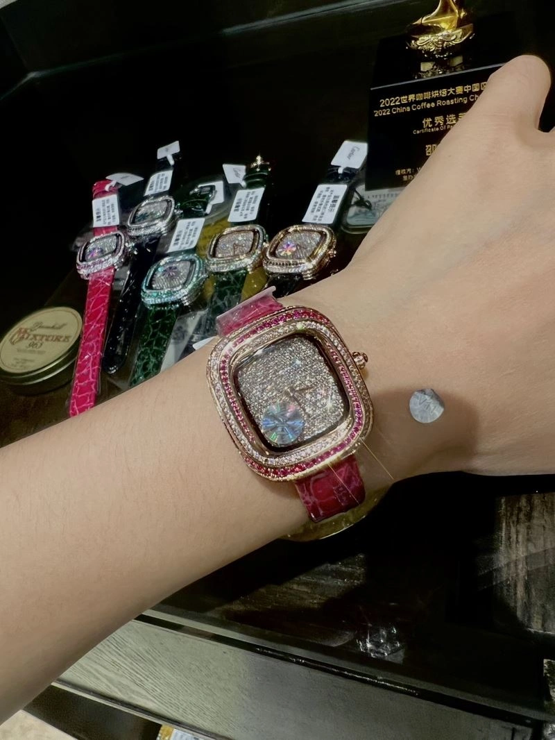 Supportive CARTIER Watches 179320