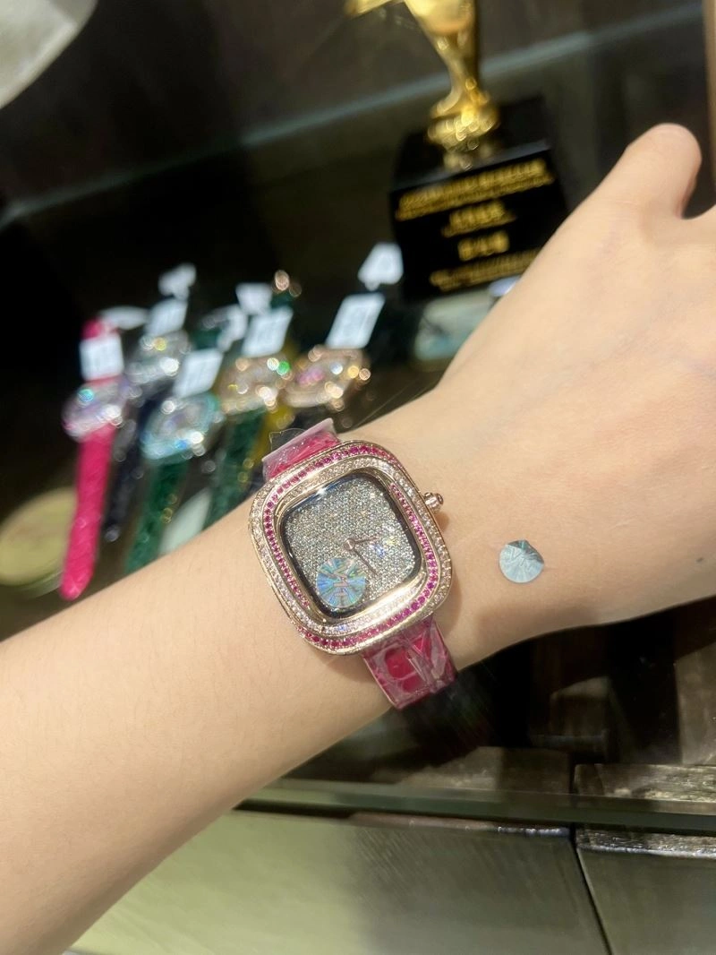 Supportive CARTIER Watches 179320
