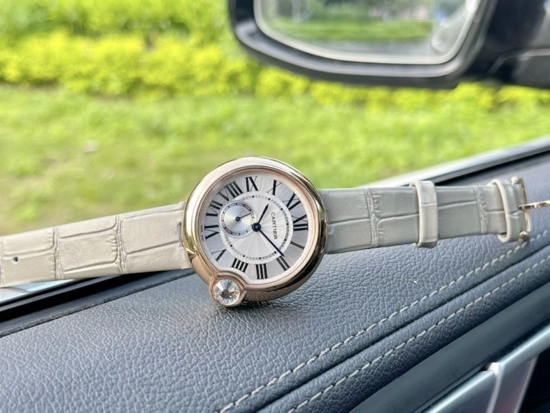 UrbanStyle CARTIER Watches 179279