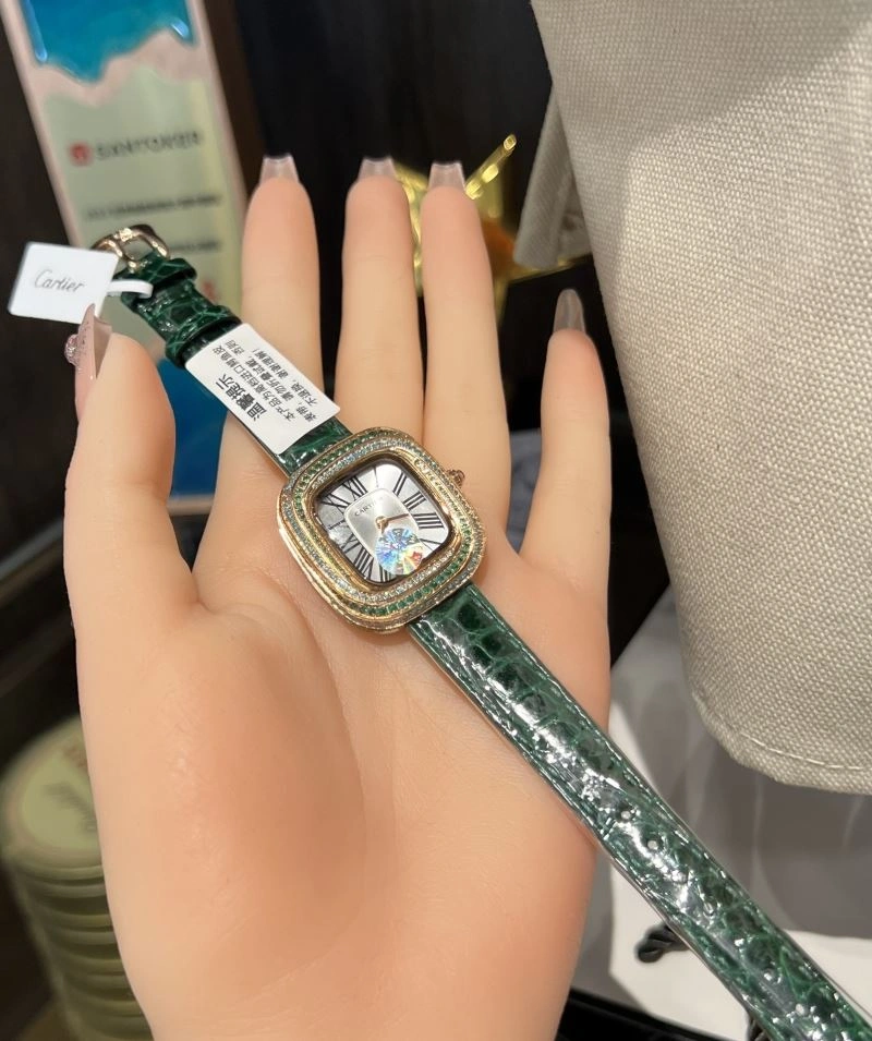 Lightweight CARTIER Watches 179273