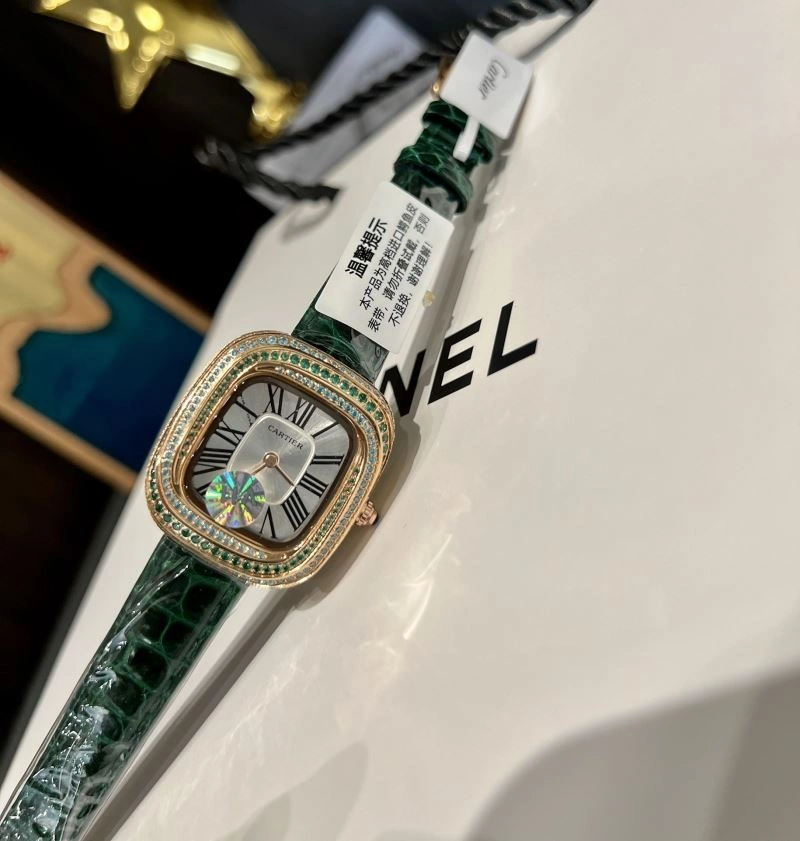 Lightweight CARTIER Watches 179273