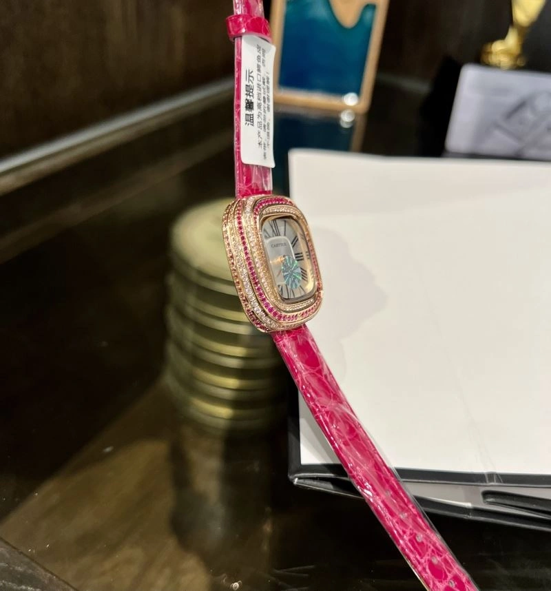 AllSeason CARTIER Watches 179272