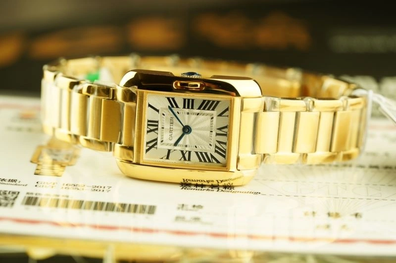 Seasonal CARTIER Watches 179246