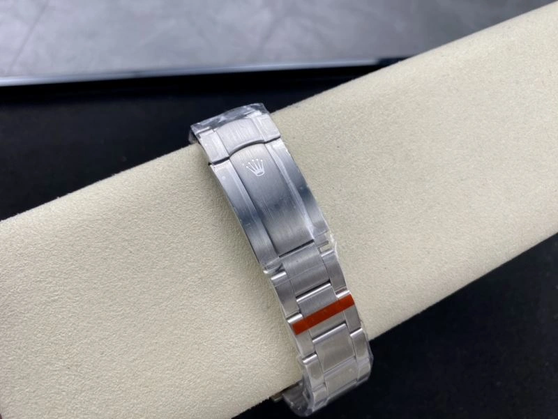 Upgraded CARTIER Watches 179238