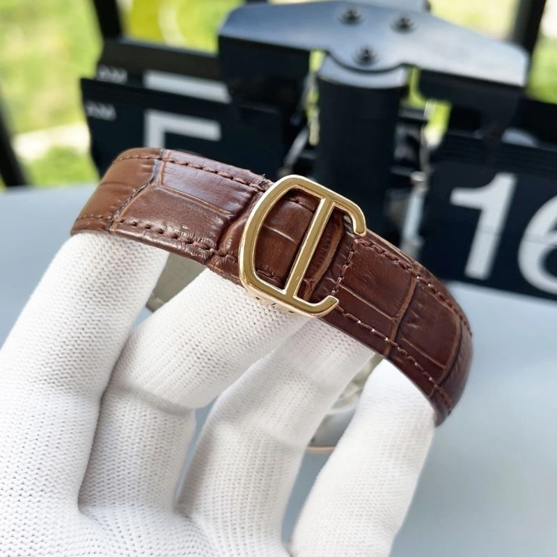 Unique CARTIER Watches 179216