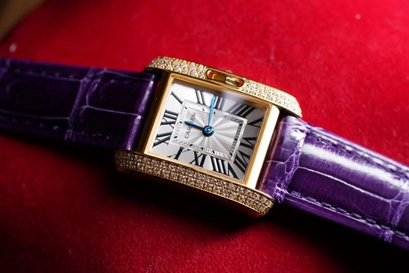 Refined CARTIER Watches 179198
