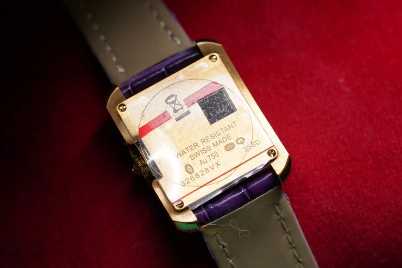 Refined CARTIER Watches 179198