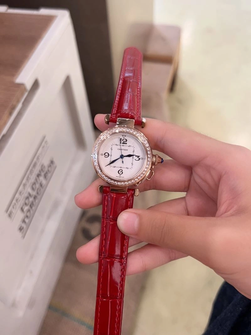 Resilient CARTIER Watches 179197