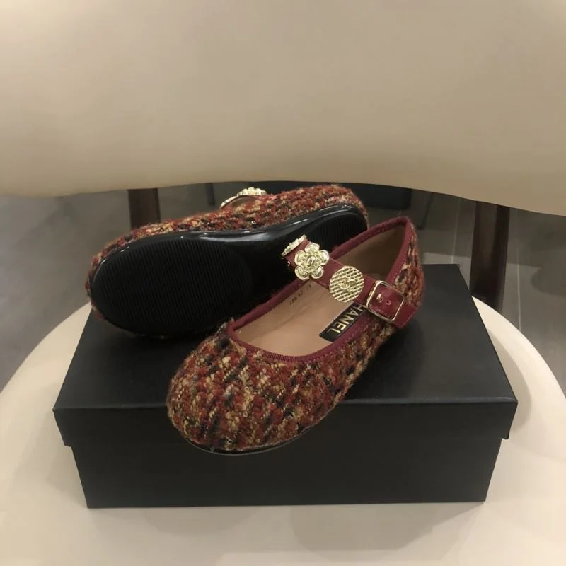 Seasonal CHANEL SHOES 29851