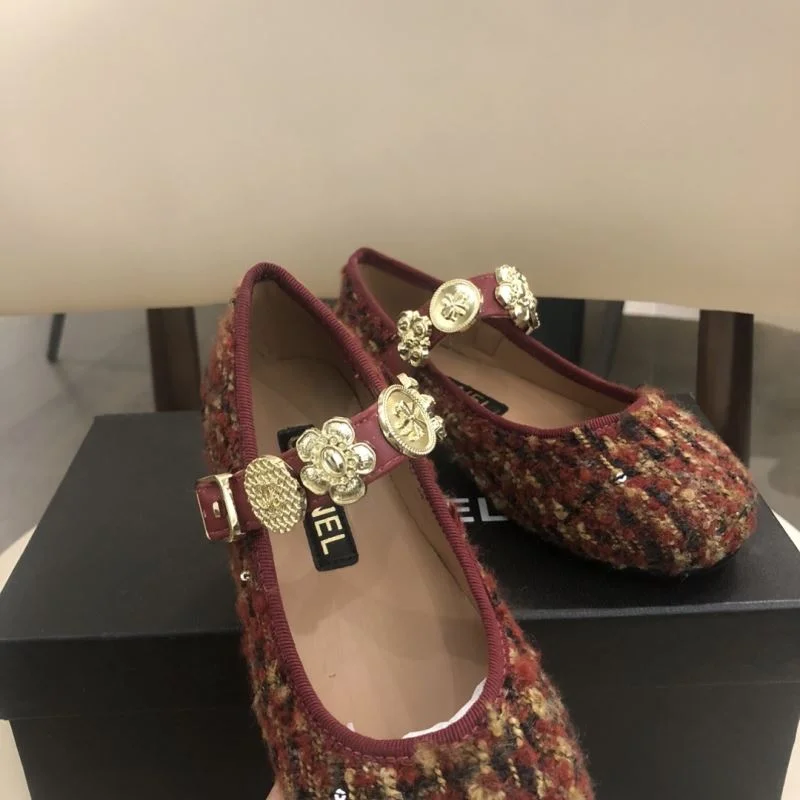 Seasonal CHANEL SHOES 29851