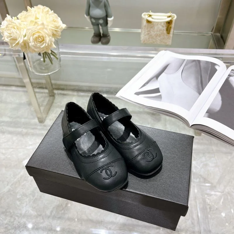 CHANEL SHOES TravelReady 30289