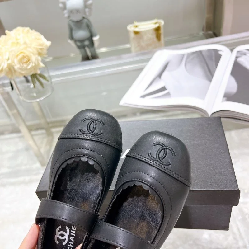 CHANEL SHOES TravelReady 30289