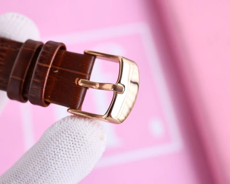 Refined CHANEL Watches 181727