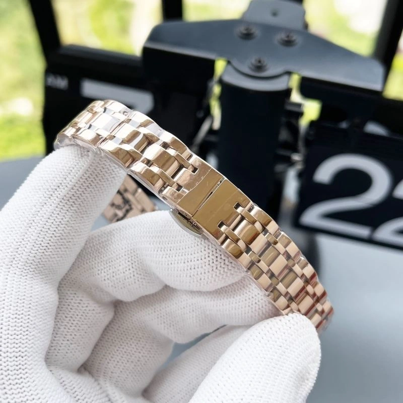 Soft CHANEL Watches 181715
