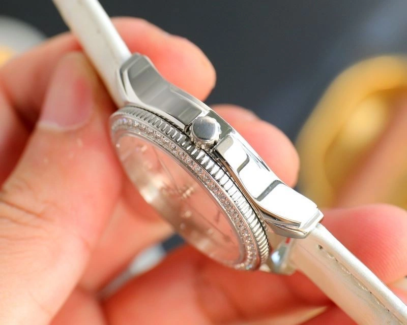 OnTrend CHANEL Watches 181708