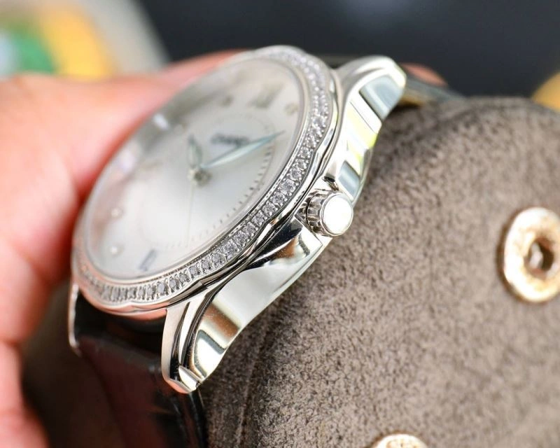 CHANEL Watches Premium 181718