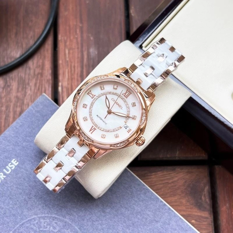 Classic CHANEL Watches 181702